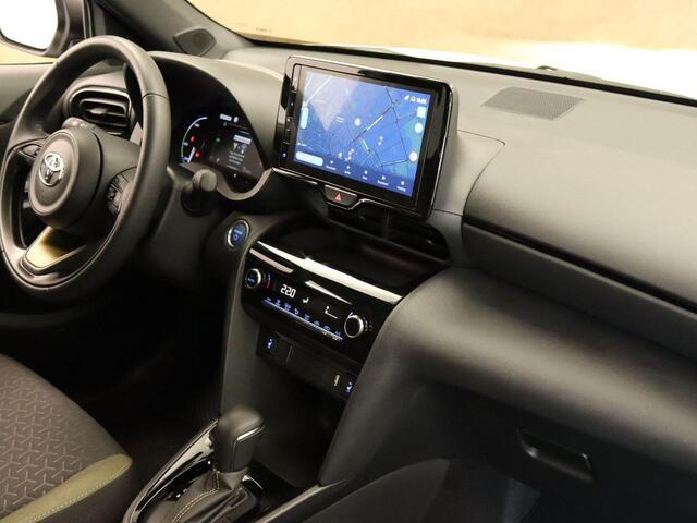 Toyota YARIS Cross 1.5 Hybrid Explore - ORIGINEEL NEDERLANDSE AUTO - NAVIGATIE - PARKEERSENSOREN VOOR/ ACHTER - CAMERA - CLIMATE CONTROL - KEYLESS ENTRY/ START - 17 INCH LICHT METALEN VELGEN - VOORSTOELEN VERWARMD