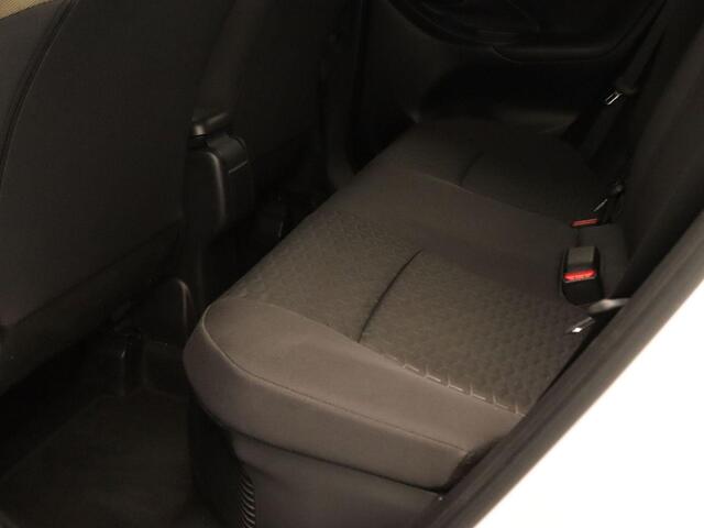 Toyota YARIS Cross 1.5 Hybrid Explore - ORIGINEEL NEDERLANDSE AUTO - NAVIGATIE - PARKEERSENSOREN VOOR/ ACHTER - CAMERA - CLIMATE CONTROL - KEYLESS ENTRY/ START - 17 INCH LICHT METALEN VELGEN - VOORSTOELEN VERWARMD