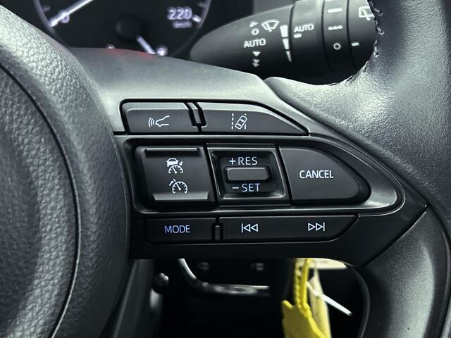 Toyota YARIS 1.5 Hybrid Active | Apple Carplay | Achteruitrijcamera | Climate control | Mistlampen voor |