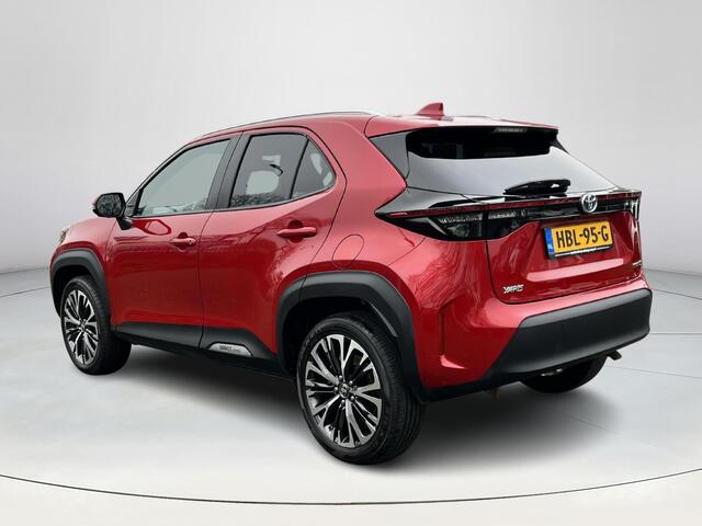 Toyota YARIS Cross 1.5 Hybrid Executive | Navigatie | Stoel- + stuurverwarming | Camera's rondom | 18 inch LM-velgen |