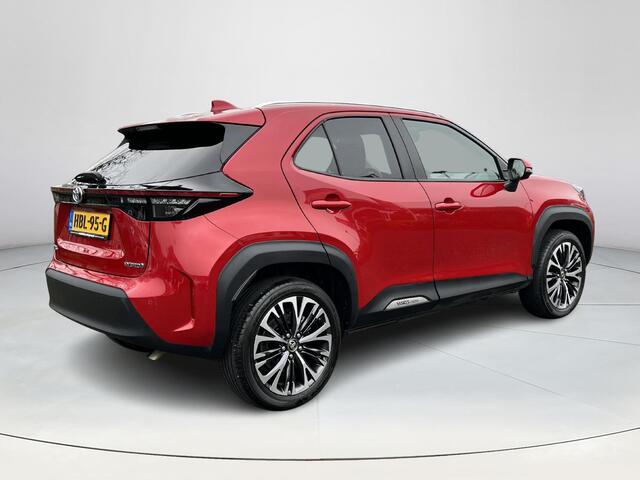 Toyota YARIS Cross 1.5 Hybrid Executive | Navigatie | Stoel- + stuurverwarming | Camera's rondom | 18 inch LM-velgen |