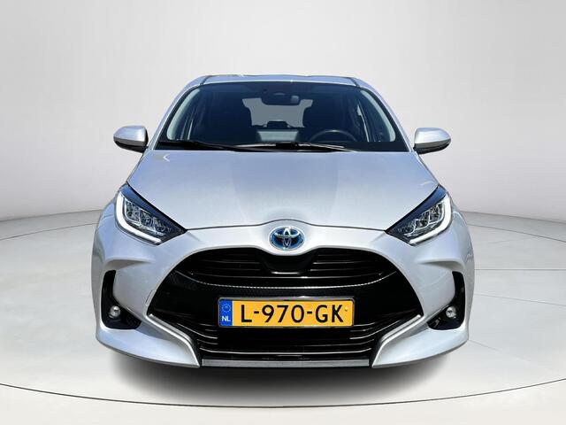 Toyota YARIS 1.5 Hybrid Dynamic | Navigatie | Licht metalen velgen | Keyless entry | LED koplampen |