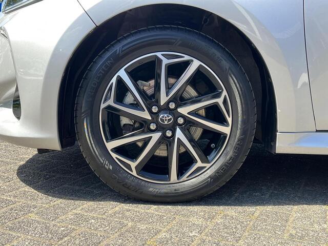 Toyota YARIS 1.5 Hybrid Dynamic | Navigatie | Licht metalen velgen | Keyless entry | LED koplampen |