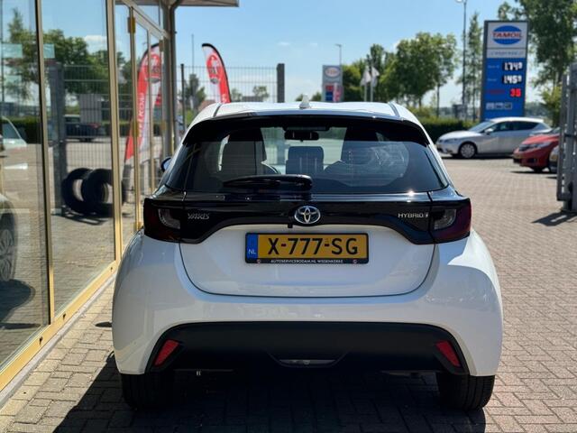 Toyota YARIS 1.5 Hyb. Active
