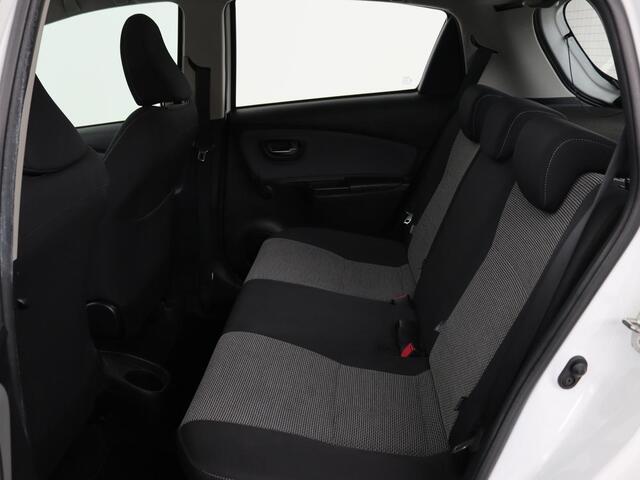 Toyota YARIS 1.5 Hybrid Aspiration | Trekhaak | Camera | Climate control | Cruise control | Bluetooth | LED