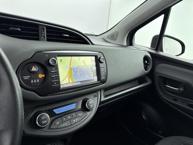 Toyota YARIS 1.5 Hybrid Energy Navi | Parkeercamera | Cruise Control | Climate Control |