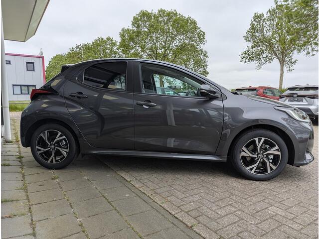 Toyota YARIS 1.5 Hybrid 115 Dynamic | NIEUW | Led | Camera | Adap. cruise | Draadloze telefoonlader | DAB