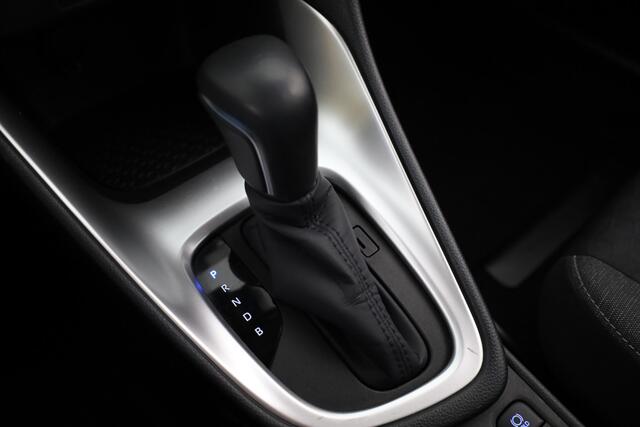 Toyota YARIS 1.5 Hybrid Dynamic Limited | Parkeercamera | Cruise Control Adaptief | Apple Carplay /- Android Auto |