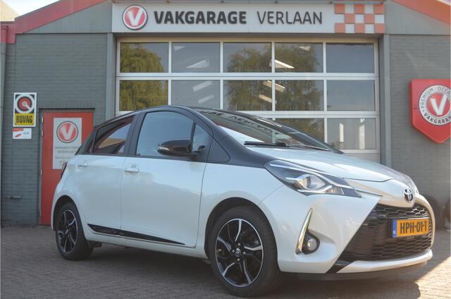 Toyota YARIS 1.5 VVT-i Dynamic pano, two-tone, boekjes,als nieuw! 16 inch velgen, camera, cruisecontrol, enz.. zie foto's 12 MND. GARANTIE