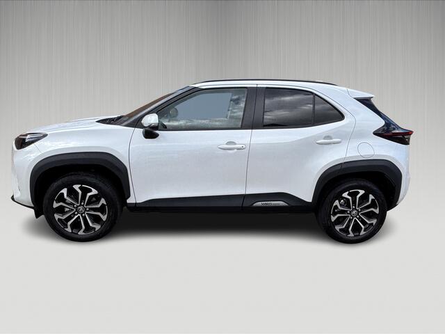 Toyota YARIS Cross Hybrid - BOMVOL - 2025 model met het GROOTSTE SCHERM !