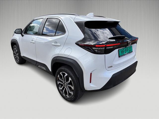 Toyota YARIS Cross Hybrid - BOMVOL - 2025 model met het GROOTSTE SCHERM !