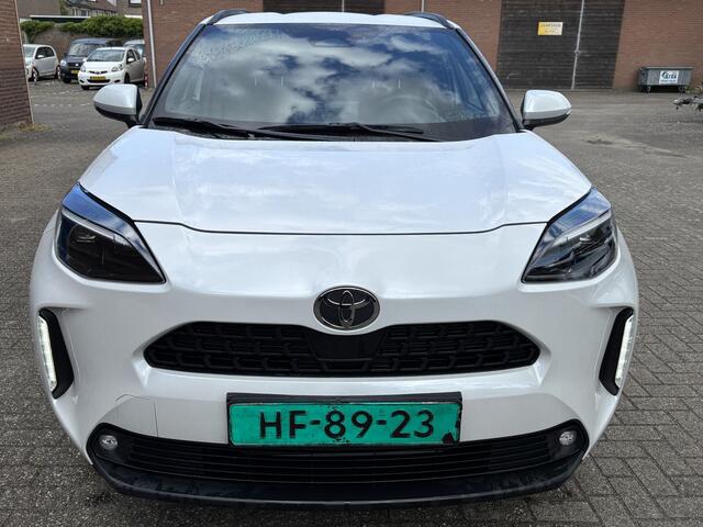 Toyota YARIS Cross Hybrid - BOMVOL - 2025 model met het GROOTSTE SCHERM !