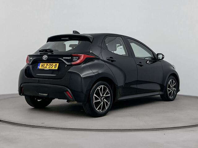 Toyota YARIS 1.5 Hybrid 115 First Edition Limited Binnen 22-5