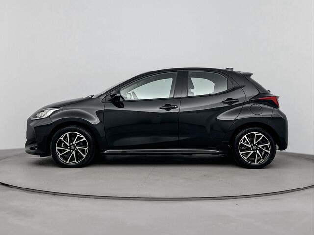 Toyota YARIS 1.5 Hybrid 115 First Edition Limited Binnen 22-5