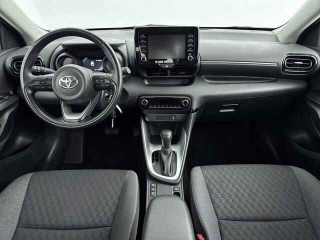 Toyota YARIS 1.5 Hybrid 115 First Edition Limited Binnen 22-5