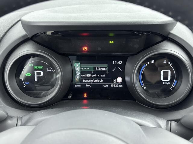 Toyota YARIS 1.5 Hybrid 115 First Edition Limited Binnen 22-5
