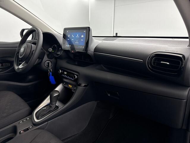 Toyota YARIS 1.5 Hybrid 115 Business | Parkeersensoren voor + achter | Stuurverwarming | Stoelverwarming