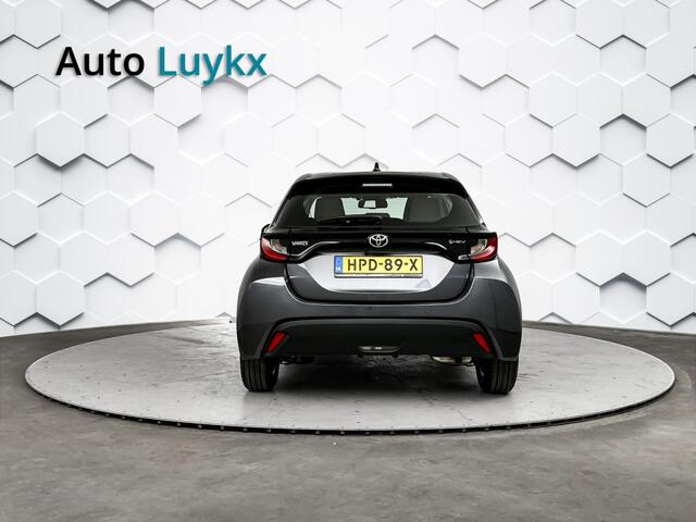 Toyota YARIS 1.5 Hybrid 115 Business | Parkeersensoren voor + achter | Stuurverwarming | Stoelverwarming