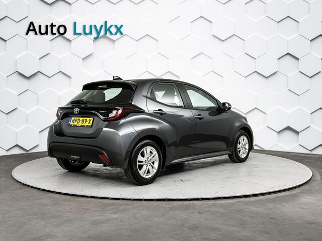 Toyota YARIS 1.5 Hybrid 115 Business | Parkeersensoren voor + achter | Stuurverwarming | Stoelverwarming