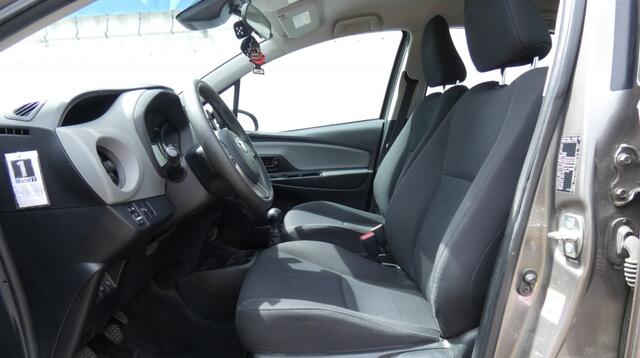 Toyota YARIS 1.0 VVT-I ASPIRATION,AIrco,Bluetooth.Trhaak