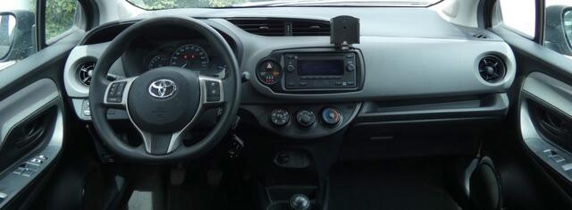 Toyota YARIS 1.0 VVT-I ASPIRATION,AIrco,Bluetooth.Trhaak