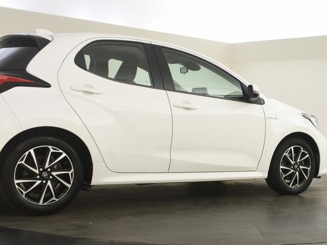 Toyota YARIS 1.5 Hybrid Dynamic | Camera | Apple & Android Carplay | Led
