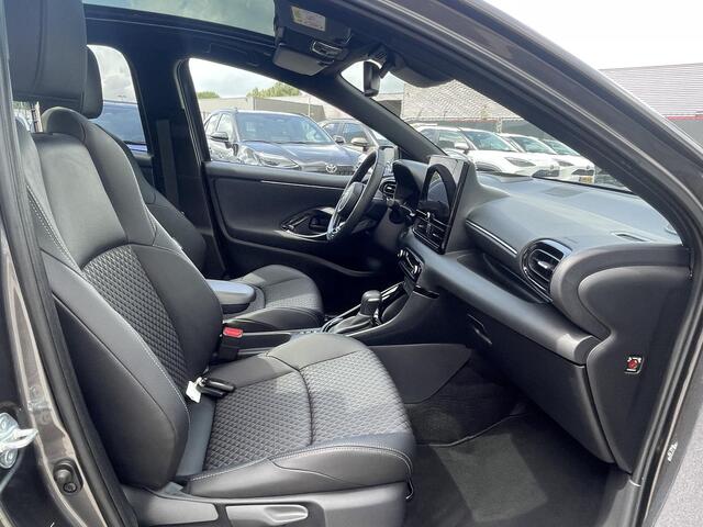 Toyota YARIS 1.5 Hybrid 130 Executive Premium Panoramadak