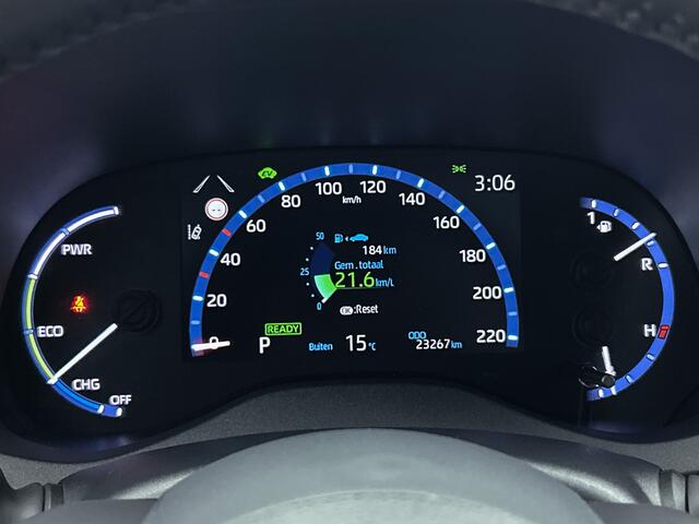 Toyota YARIS Cross 1.5 Hybrid Style Panorama | Navigatie | Stoel- en Stuurverwarming | Head-up Display | Elektrische achterklep