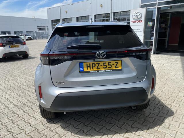 Toyota YARIS Cross 1.5 Hybrid 115 First Edition Comfort Pack