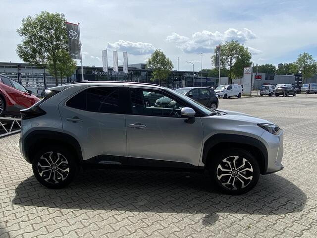 Toyota YARIS Cross 1.5 Hybrid 115 First Edition Comfort Pack