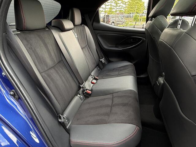 Toyota YARIS 1.5 Hybrid GR Sport / Winterset / NL-auto / Als nieuw
