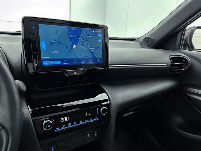 Toyota YARIS Cross 1.5 Hybrid Dynamic Limited | Navi | Lichtmetalen Velgen | Metaallak |