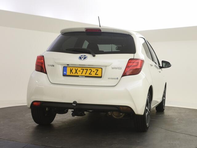 Toyota YARIS 1.5 Hybrid Dynamic Navi | Trekhaak | Panoramadak