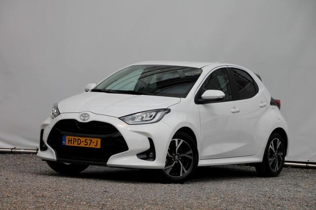 Toyota YARIS 1.5 Hybrid 115 Team Player - 93 pk **Camera / Carplay