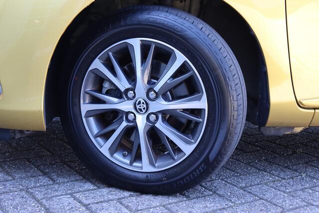 Toyota YARIS 1.5 Hybrid Y20, Navi