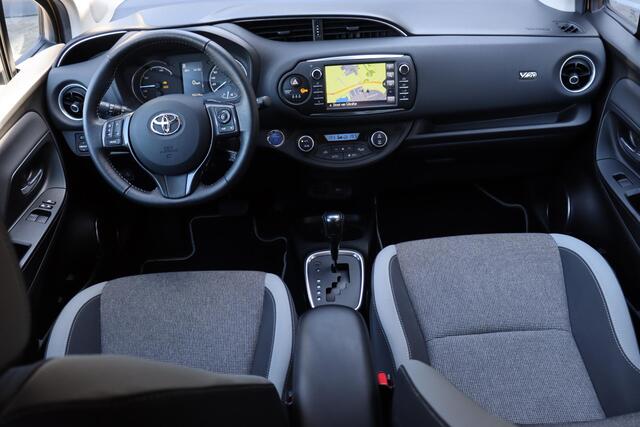 Toyota YARIS 1.5 Hybrid Y20, Navi