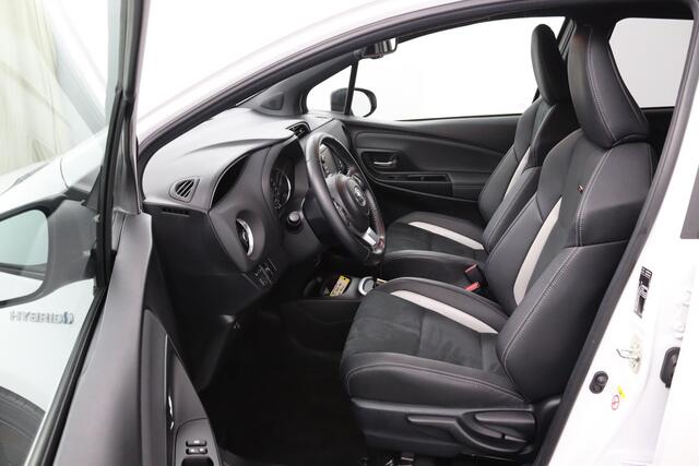 Toyota YARIS 1.5 Hybrid GR-Sport | Unieke Auto | Keyless Entry | Sportstoelen | Stoelverwarming |