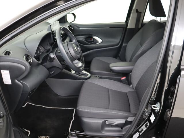 Toyota YARIS 1.5 Hybrid Active Trekhaak | LM velgen | Cruise Control