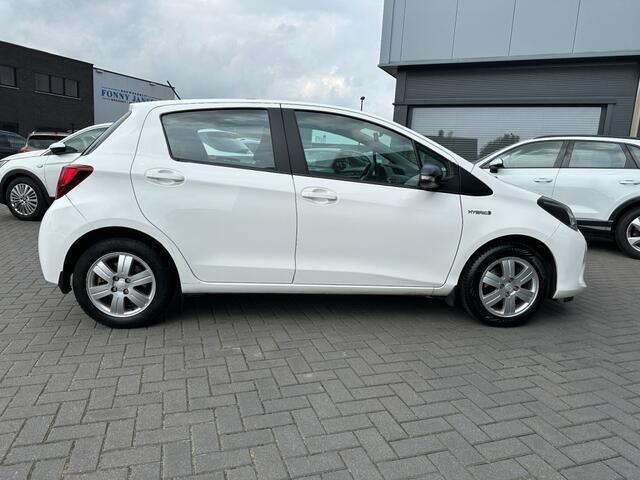 Toyota YARIS 1.5 Hybrid Aut. Now Clima stoelverwarming