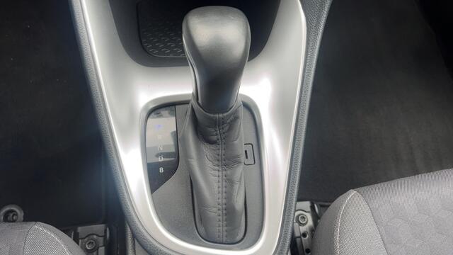 Toyota YARIS 1.5 Hyb. Bns Plus
