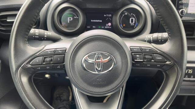 Toyota YARIS 1.5 Hyb. Bns Plus