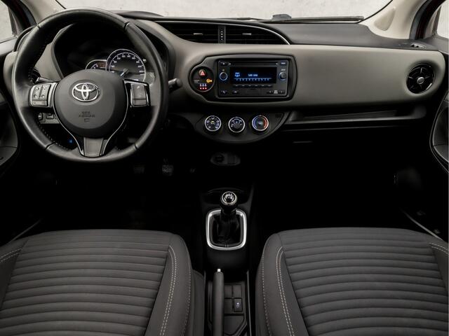 Toyota YARIS 1.0 VVT-i Sport (AIRCO, BLUETOOTH, ELEK RAMEN, SPORTSTOELEN, MULTIFUNCTIONEEL STUURWIEL, NIEUWE APK, NIEUWSTAAT)