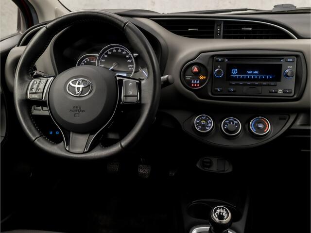 Toyota YARIS 1.0 VVT-i Sport (AIRCO, BLUETOOTH, ELEK RAMEN, SPORTSTOELEN, MULTIFUNCTIONEEL STUURWIEL, NIEUWE APK, NIEUWSTAAT)