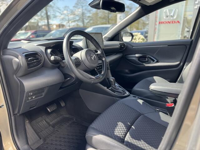 Toyota YARIS 1.5 Hybrid Style Edition Head-up display, Lederen bekleding, Stoel + Stuur verwarmd, , All-in Rijklaarprijs