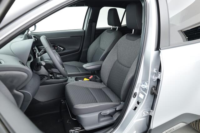 Toyota YARIS Cross 1.5 Hybrid Teamplayer 130pk | Winter pack | Safety pack | Navi | Adapt. Cruise | Camera | Keyless