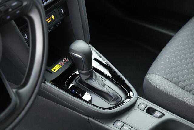 Toyota YARIS Cross 1.5 Hybrid Teamplayer 130pk | Winter pack | Safety pack | Navi | Adapt. Cruise | Camera | Keyless