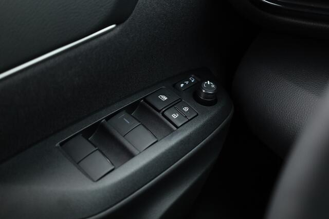 Toyota YARIS Cross 1.5 Hybrid Teamplayer 130pk | Winter pack | Safety pack | Navi | Adapt. Cruise | Camera | Keyless