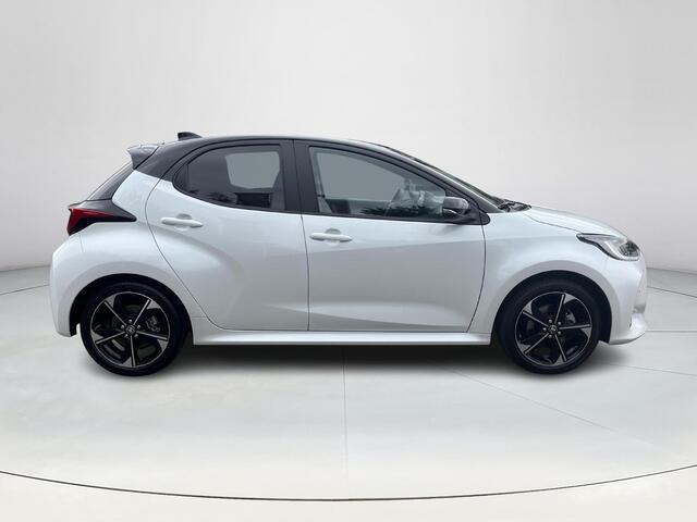 Toyota YARIS 1.5 Hybrid 130 Executive | Navigatie | Apple CarPlay/Android auto | Achteruitrijcamera | Head-Up display
