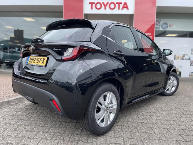 Toyota YARIS 1.5 Hybrid 115 Active Plus | Stuur + Stoelverwarming | Sensoren