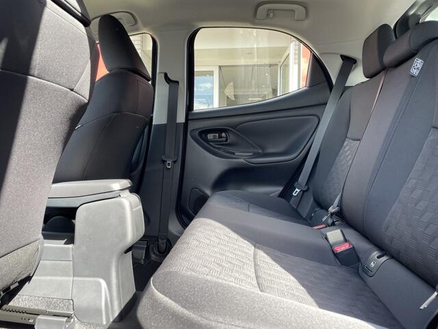 Toyota YARIS 1.5 Hybrid 115 Active Plus | Stuur + Stoelverwarming | Sensoren